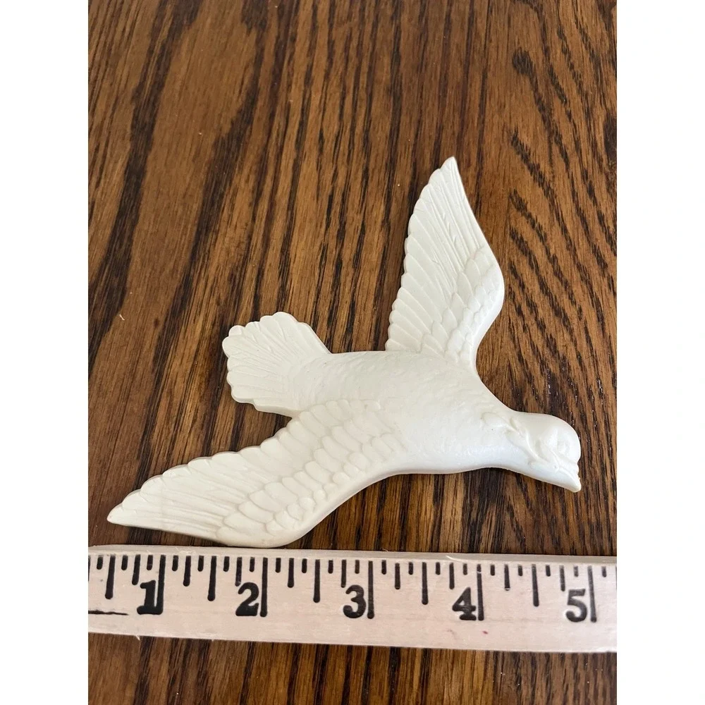 Vintage Homco Burwood Products White/Cream Birds Doves Wall Plaques